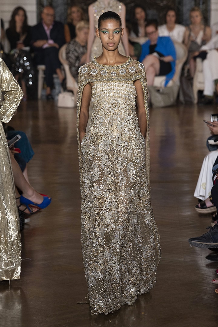 Valentino fall-2018-couture runway PFW