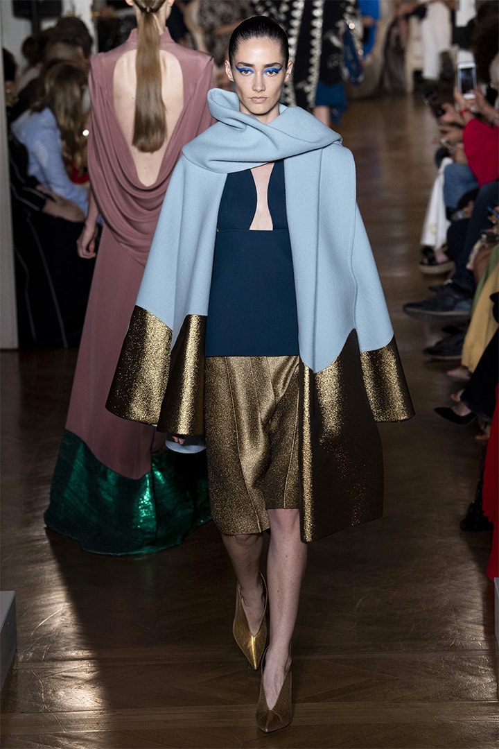 Valentino fall-2018-couture runway PFW