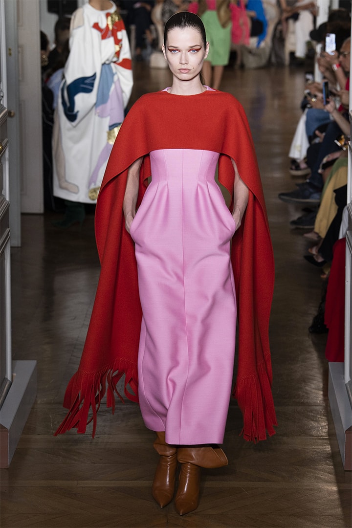 Valentino fall-2018-couture runway PFW