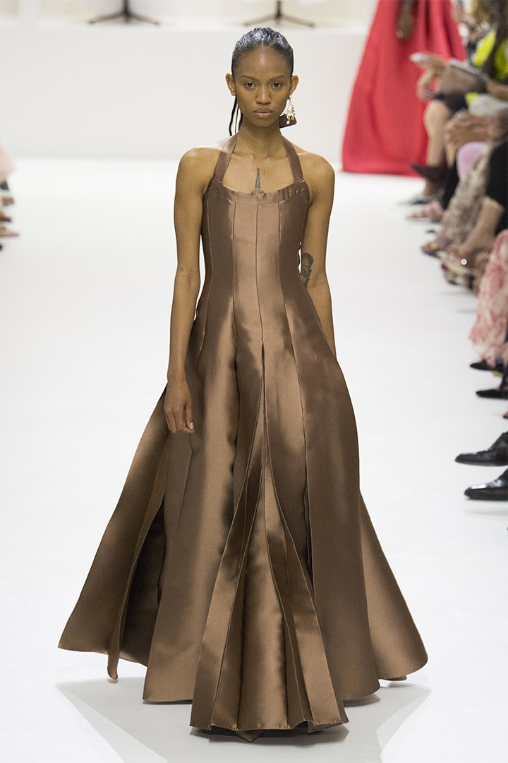 christian-dior fall-2018-couture runway