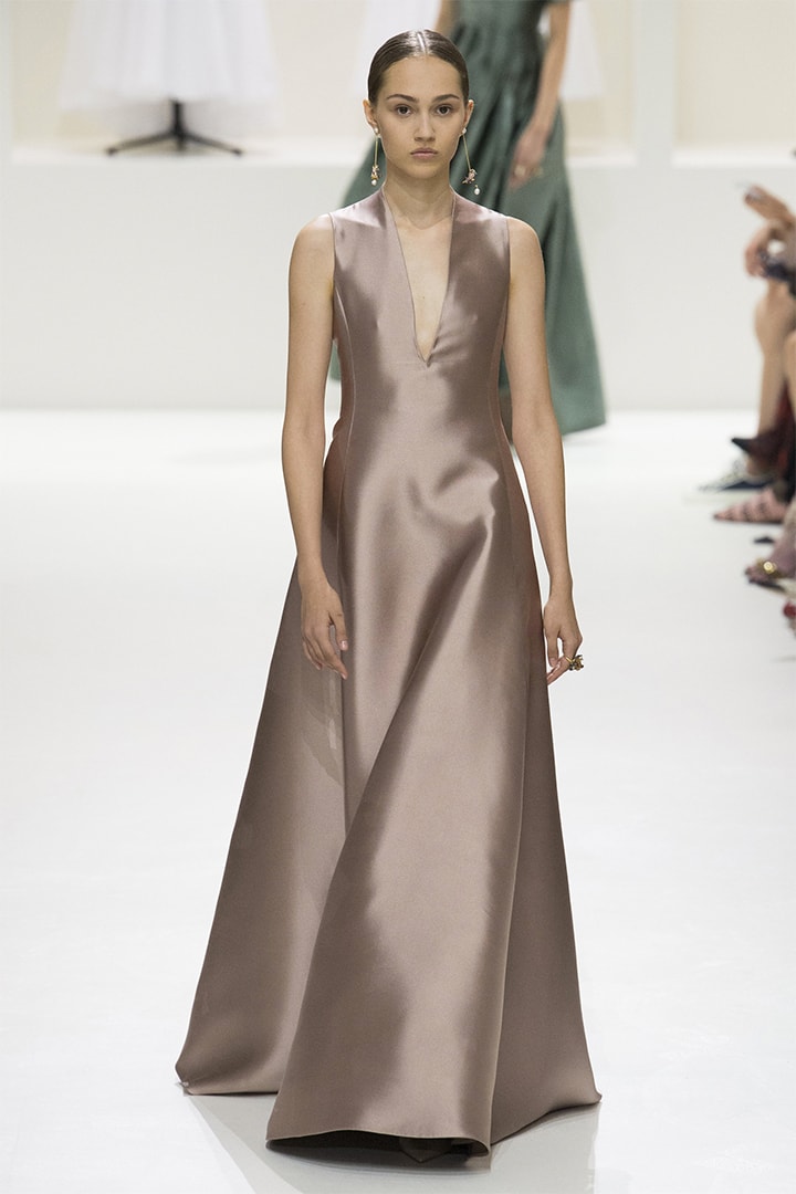 christian-dior fall-2018-couture runway