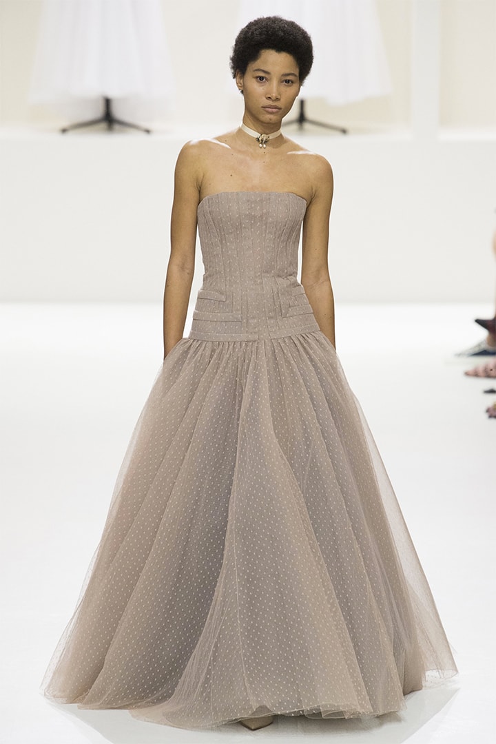 christian-dior fall-2018-couture runway
