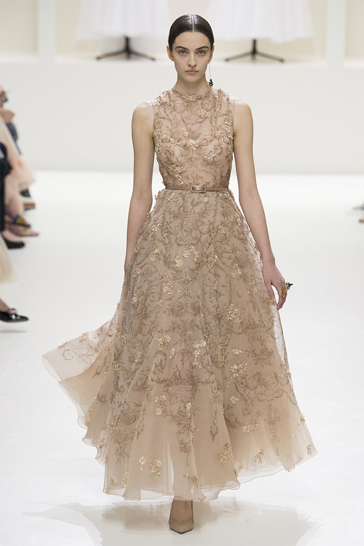 christian-dior fall-2018-couture runway