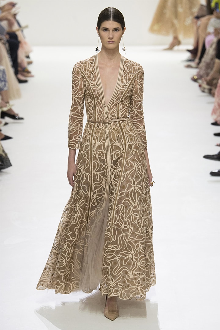 christian-dior fall-2018-couture runway