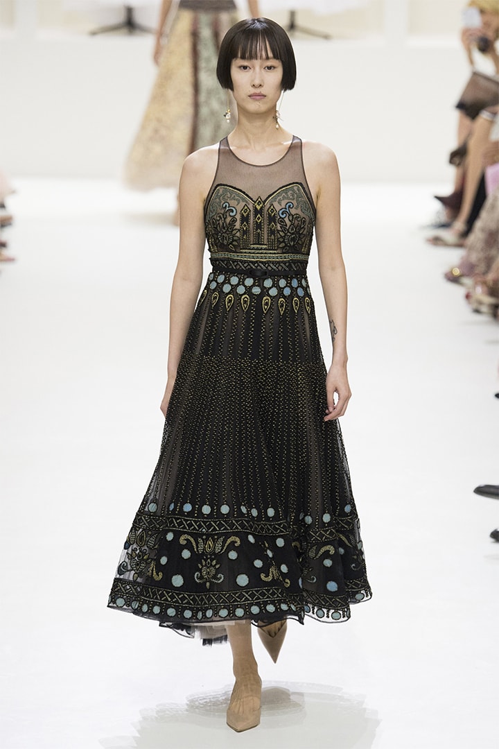 christian-dior fall-2018-couture runway