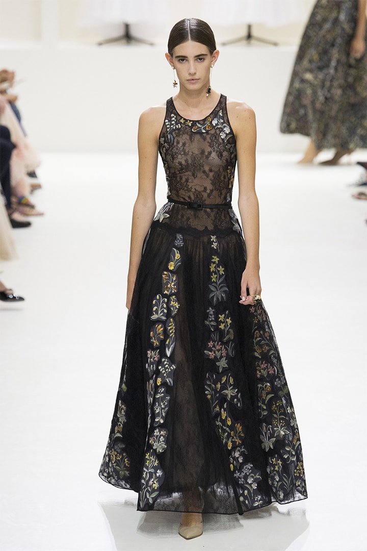 christian-dior fall-2018-couture runway