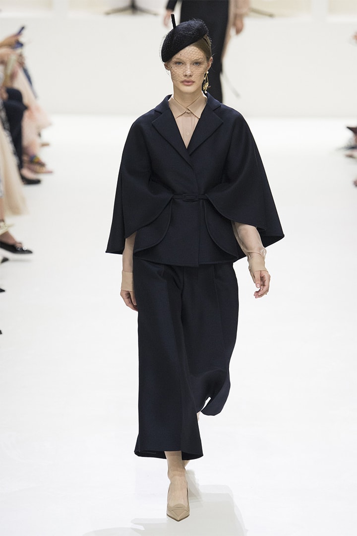 christian-dior fall-2018-couture runway