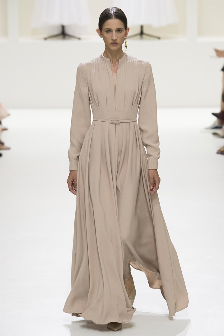 christian-dior fall-2018-couture runway