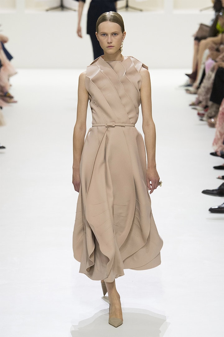 christian-dior fall-2018-couture runway
