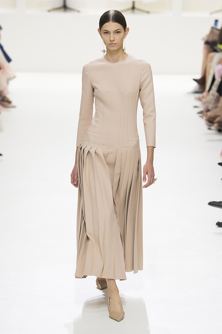 christian-dior fall-2018-couture runway