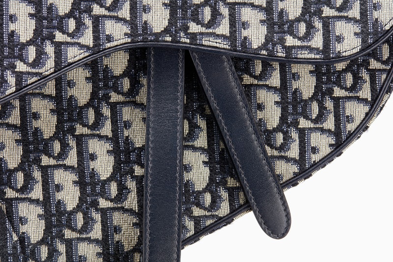 dior-saddle-bag-pfw-fall-2018-couture-street-style