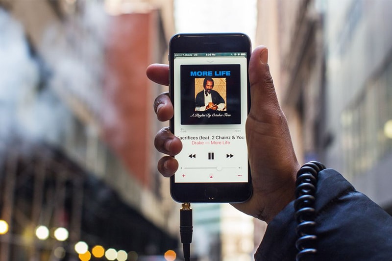 drake apple music first artist 10 billion streams