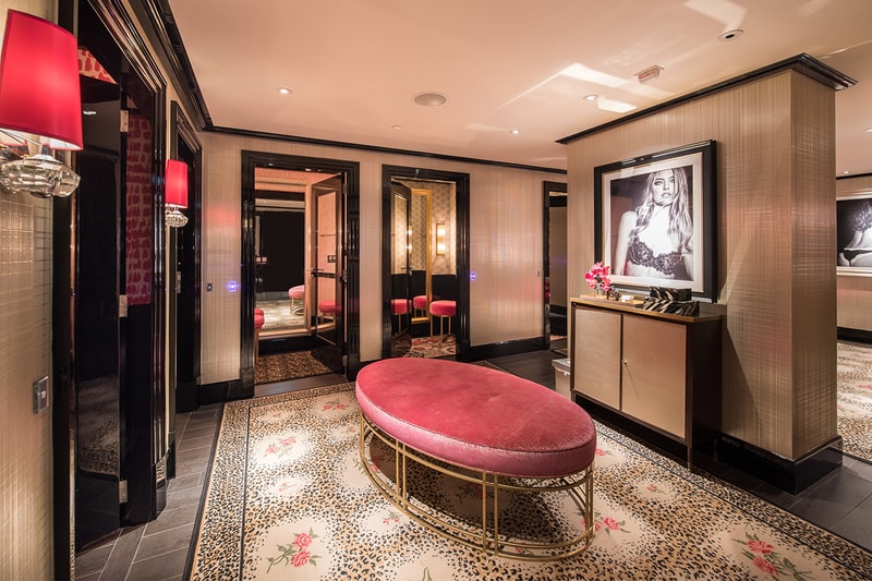 victorias-secret-hong kong causeway-bay-flagship-store_