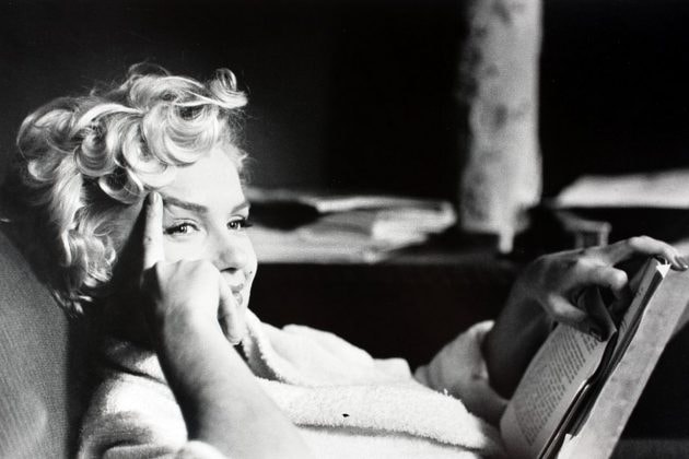 marilyn monroe reading