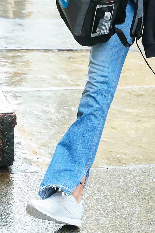 gigi-hadid-slit-hem-jeans-trend_