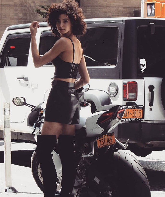 The first super model to ride motorcycles to participate in Victoria's Secret castings