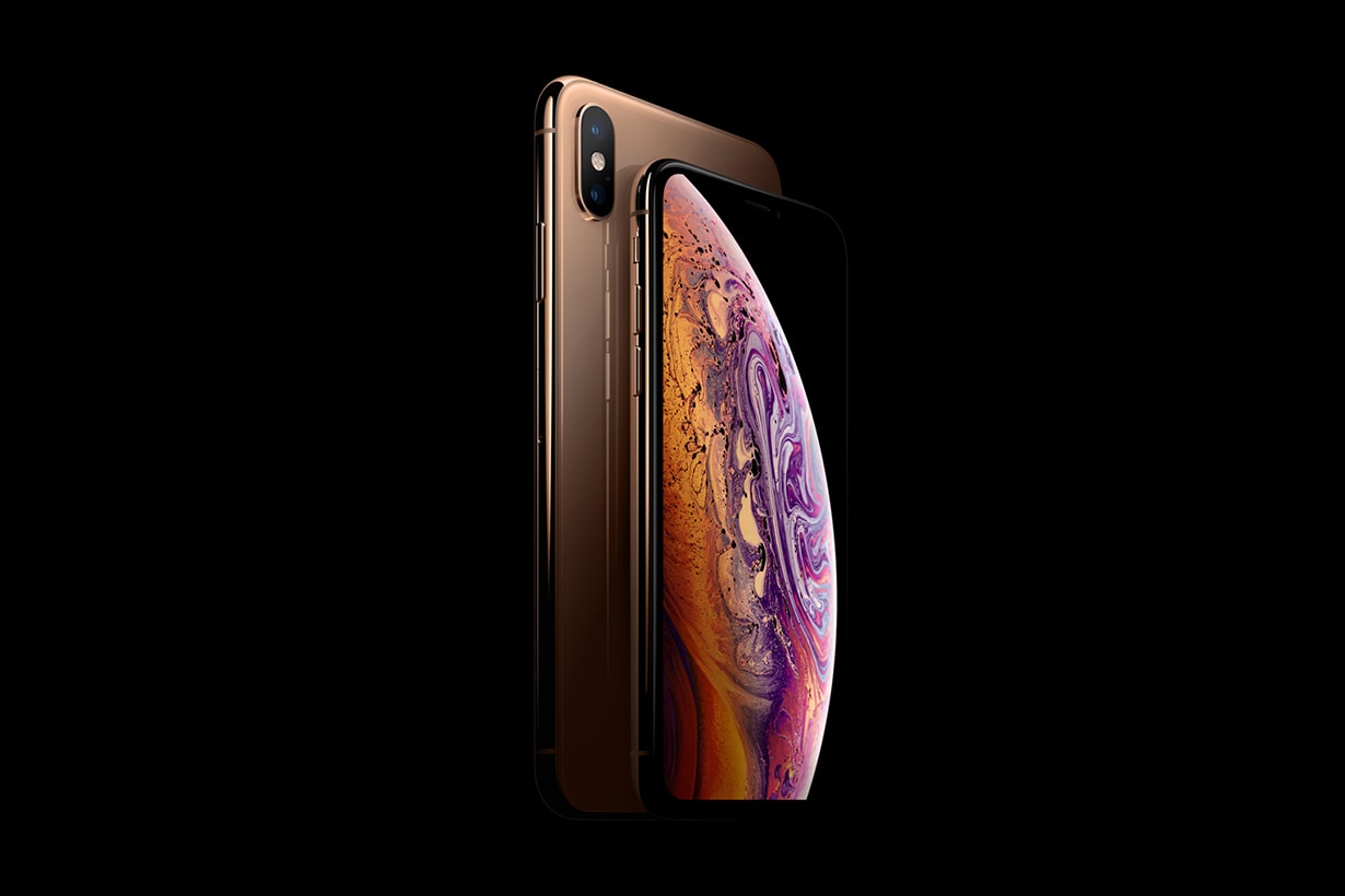 iPhone Xr  iPhone Xs