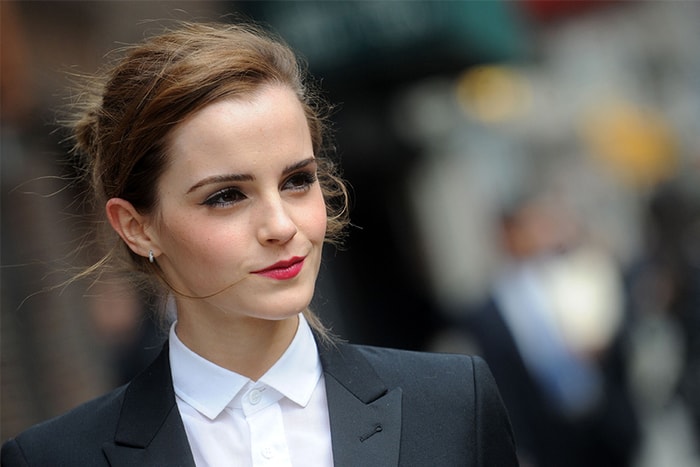 穿上《神奇女俠》戰衣，Emma Watson 美艷程度不輸 Gal Gadot！