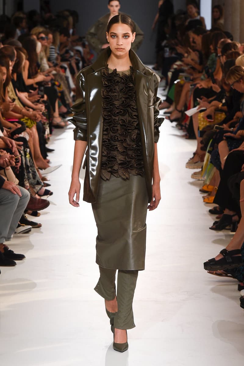 max mara milan fashion week mfw coats ian griffiths 2019 spring ready to wear
