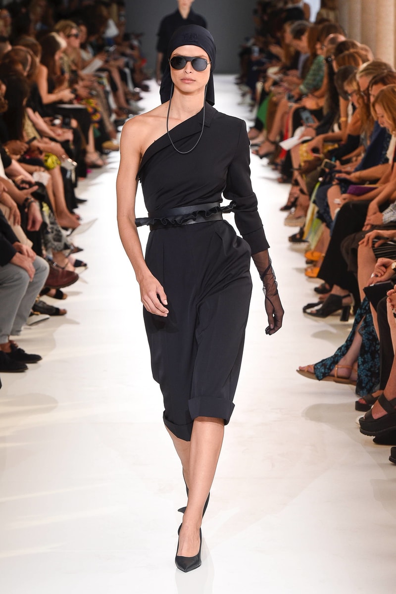 max mara milan fashion week mfw coats ian griffiths 2019 spring ready to wear