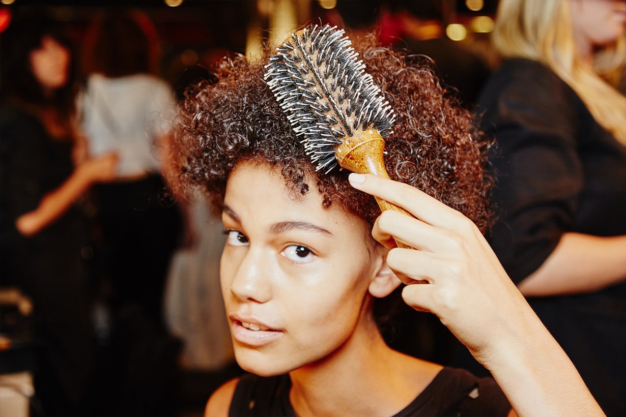 Backstage Model Hair boar bristle brush