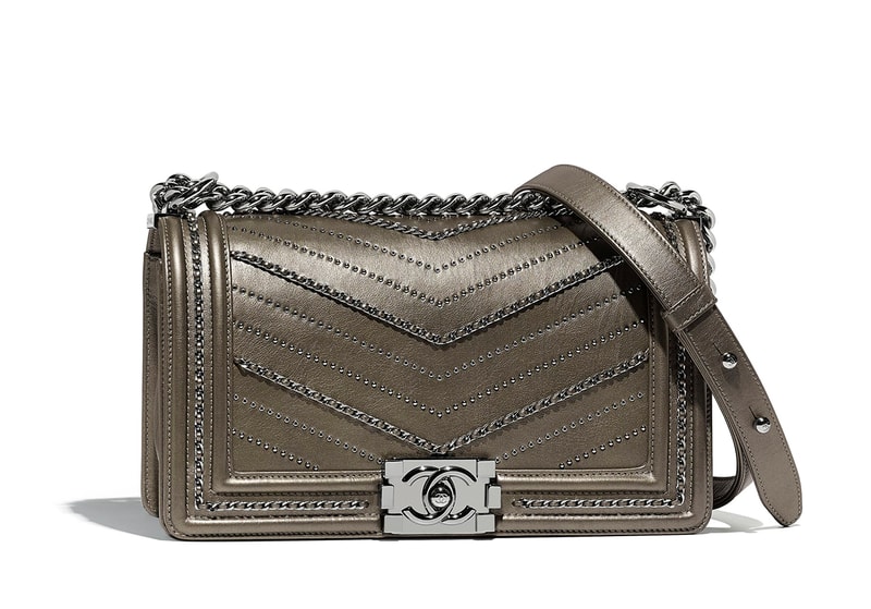 boy-chanel-handbags-fw-2018