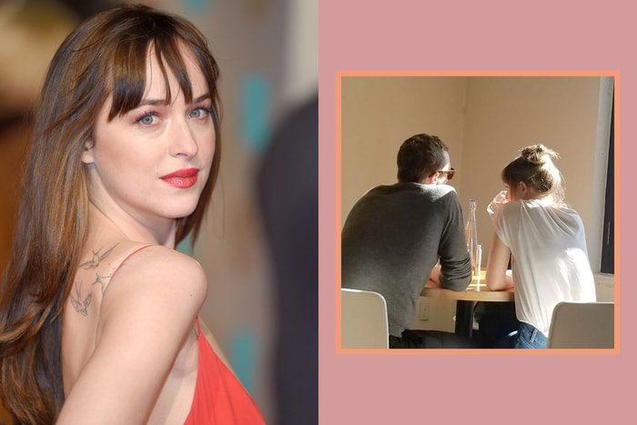 炙熱的眼神宛如旁若無人,Dakota 終於甜笑回應和 Chris 的戀情!