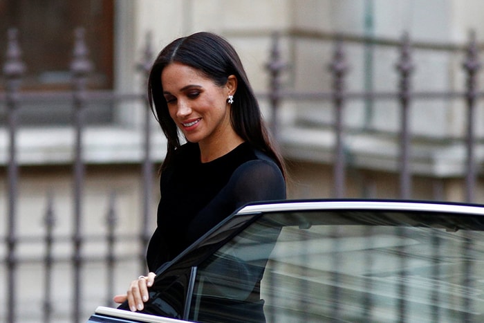 「從未看過皇室成員這樣做…」Meghan Markle 一個動作讓她成為網上熱話！