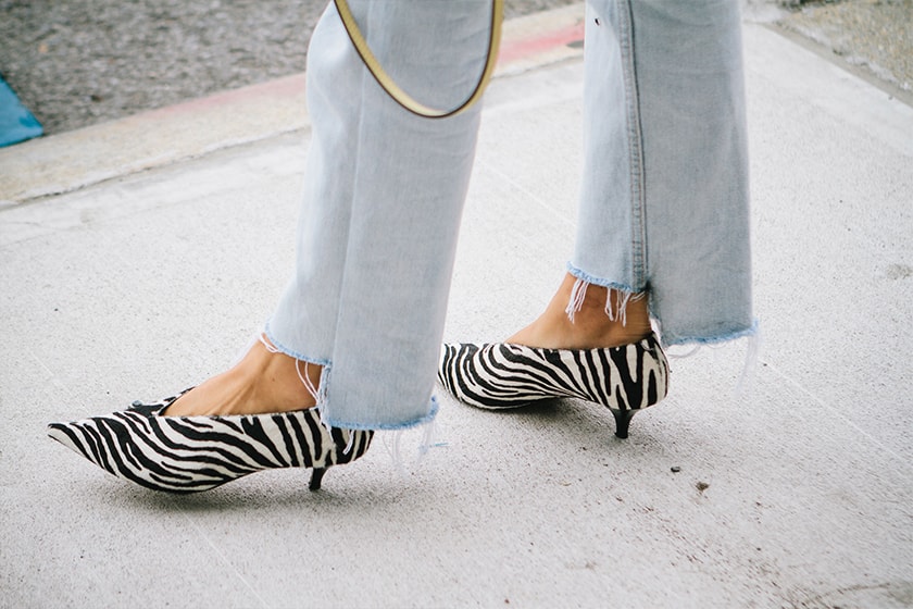 v-neck-shoes-street-style-fw2018