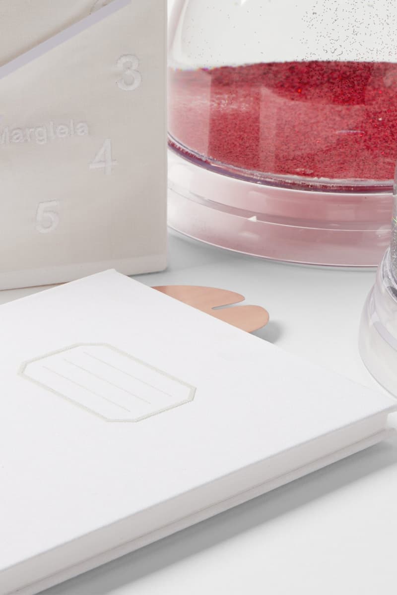 Maison Martin Margiela homeware acc white objetcs