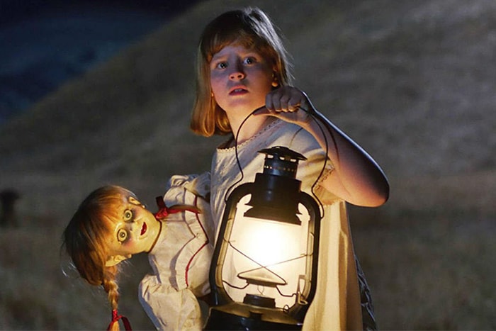 詭娃《Annabelle 3》重要角色曝光,由她 12 歲天才演員當華倫夫婦女兒!