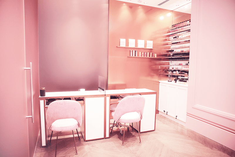 一邊修甲一邊打卡！原來香港還有這麼美的修甲美髮店