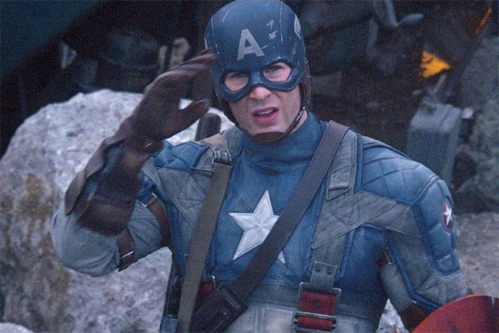 忍著淚水！Chris Evans 正式卸下「美國隊長」一角，跟觀眾道別！