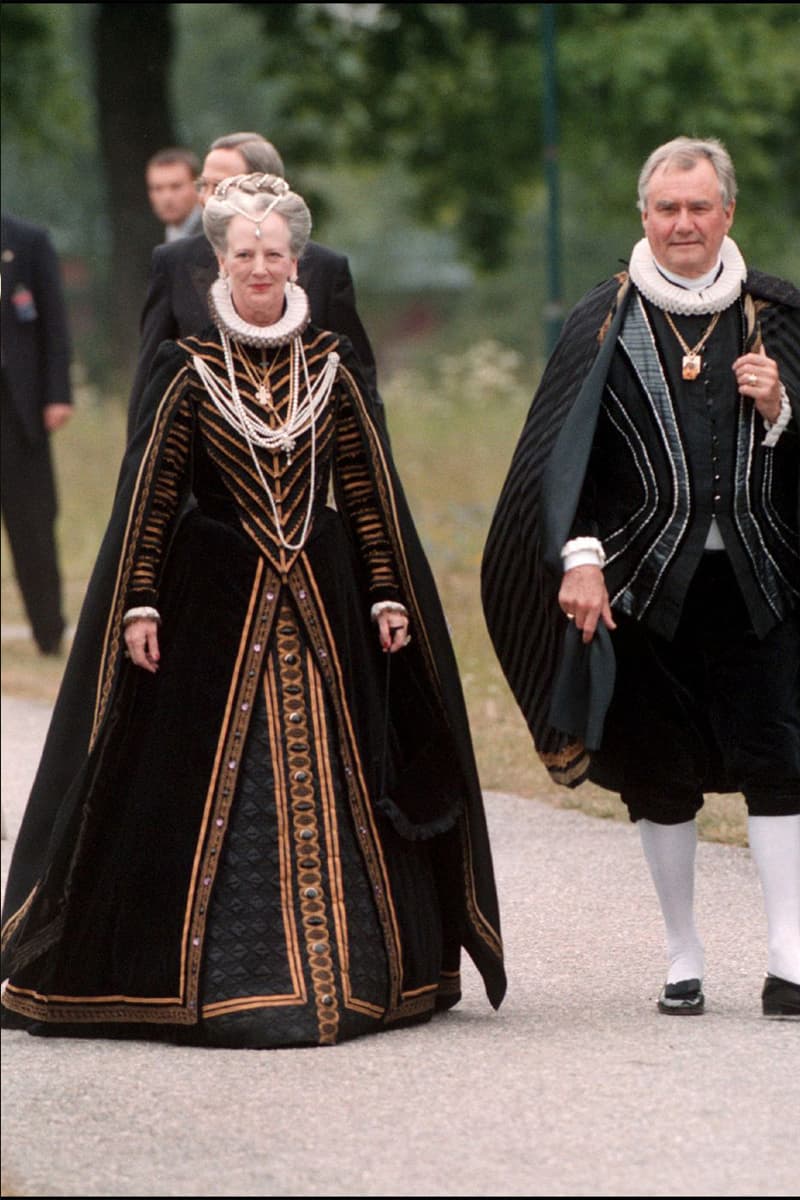 Queen Elizabeth II Prince William Prince Harry Kate Middleton Princess Margaret Lady Diana Princess Diana Prince Edward Prince Andrew Princess Beatrice Princess Eugenie Prince Charles Camilla British Royal Family Halloween Costumes