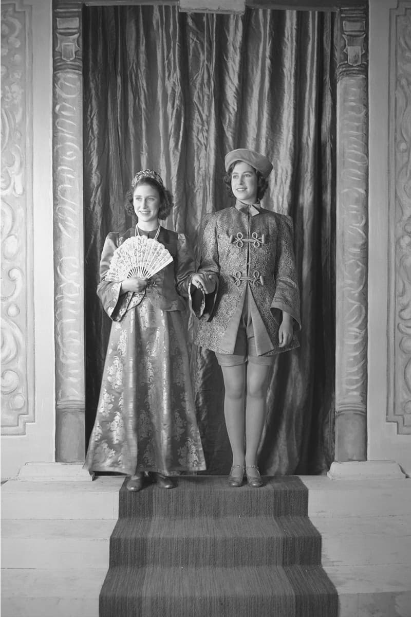 Queen Elizabeth II Prince William Prince Harry Kate Middleton Princess Margaret Lady Diana Princess Diana Prince Edward Prince Andrew Princess Beatrice Princess Eugenie Prince Charles Camilla British Royal Family Halloween Costumes