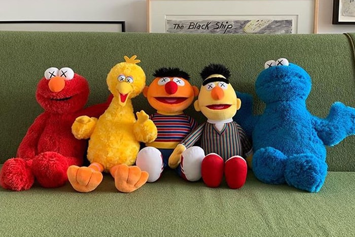 Uniqlo x Kaws x《芝麻街》第二回!交叉眼的 Cookie Monster 太可愛了吧
