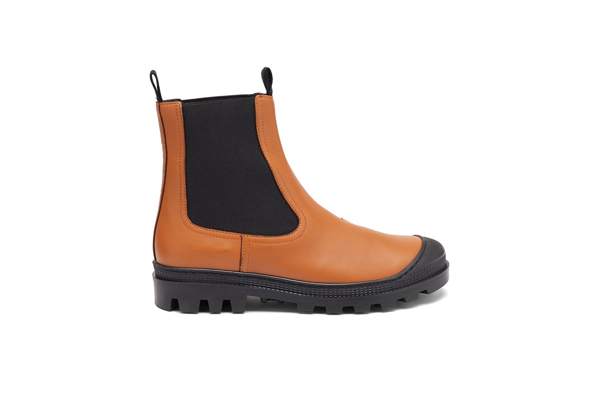 LOEWE Toe-cap leather Chelsea boots