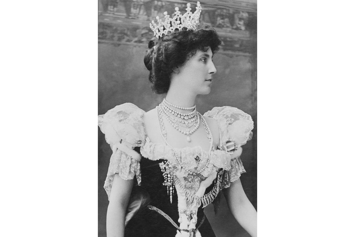 The Portland Tiara Royal Jewelry Winifred, Duchess of Portland