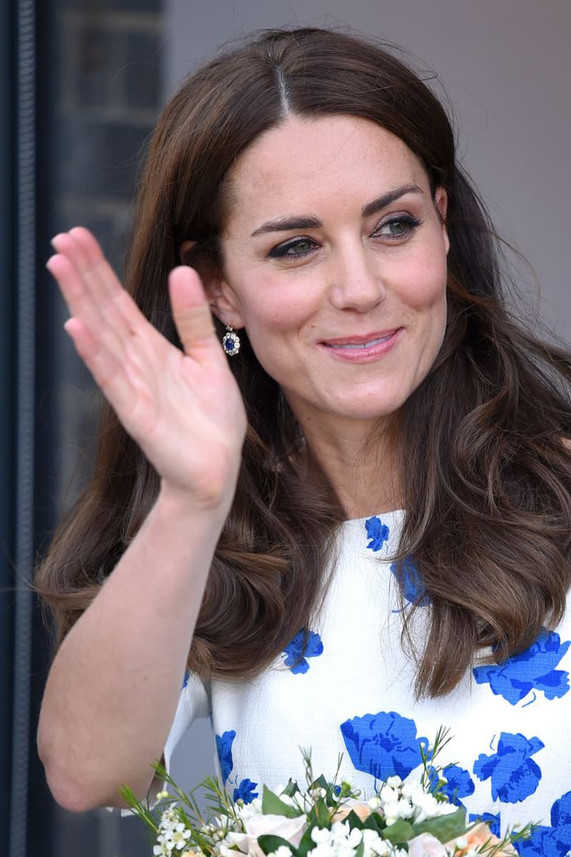 Kate Middleton plaster band aids Kensington Palace Tusk Conservation Awards Prince William middle finger Prince George Princess Charlotte Prince Louis British Royal Family