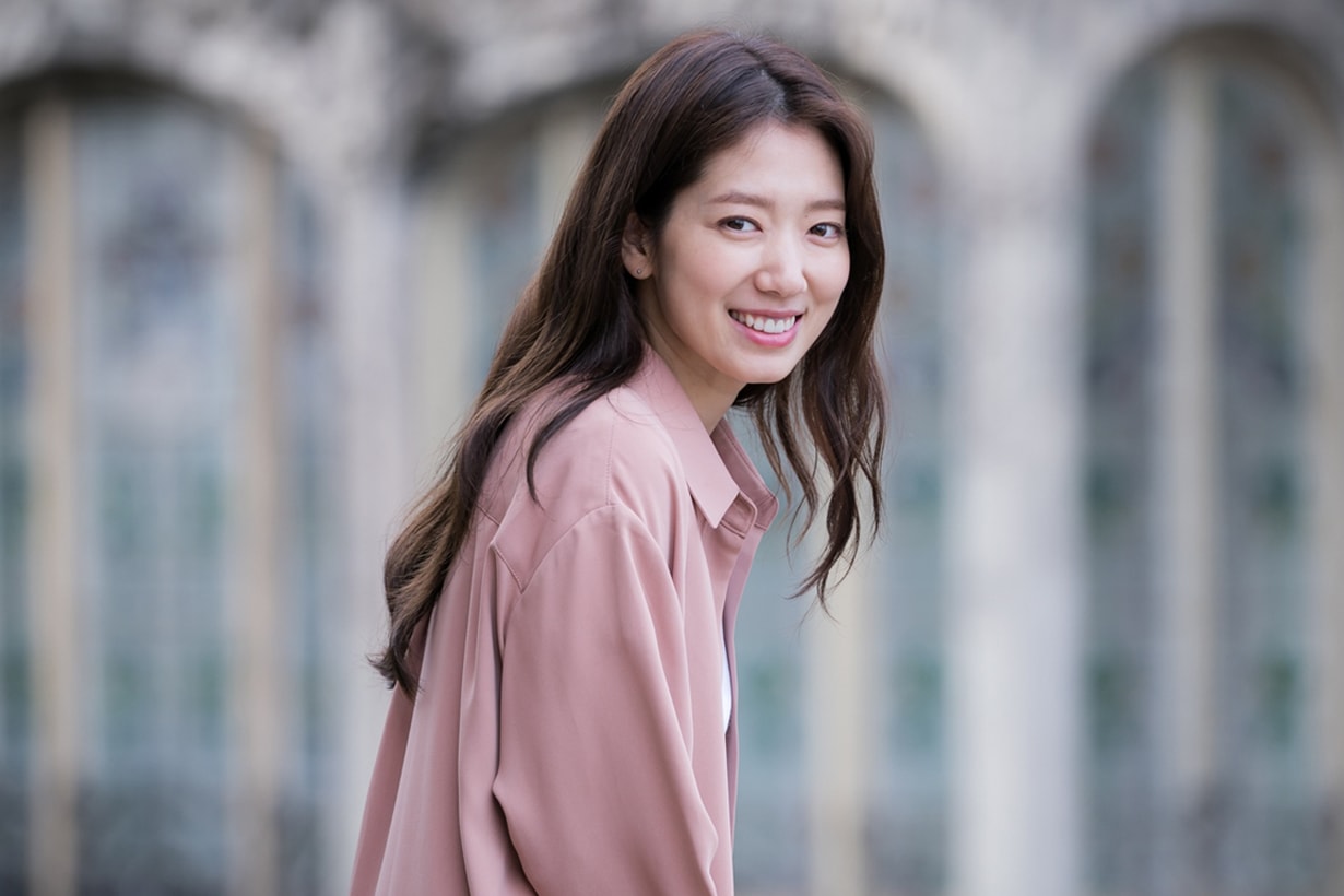 Park Shin Hye Hyun Bin Memories of the Alhambra K drama korean celebrities actors actresses hairstyles wave curve spain Granada Terrassa Girona