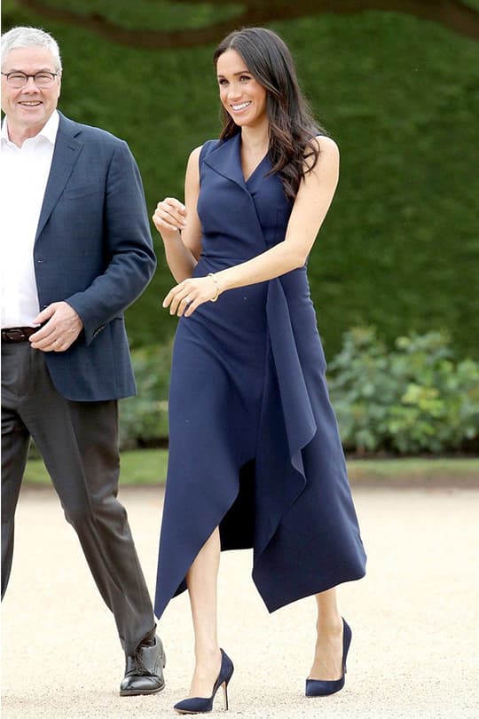 meghan-markle-navy-blue