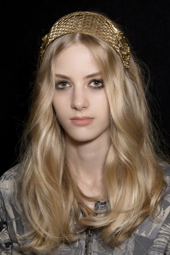 bridal hairstyle inspiration runway celeb wedding
