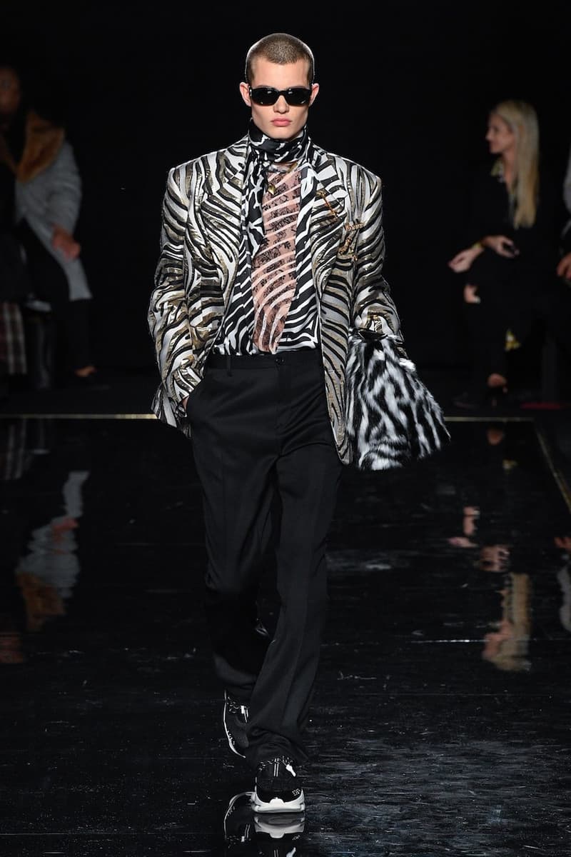 versace last show pre-fall 2019 runway looks
