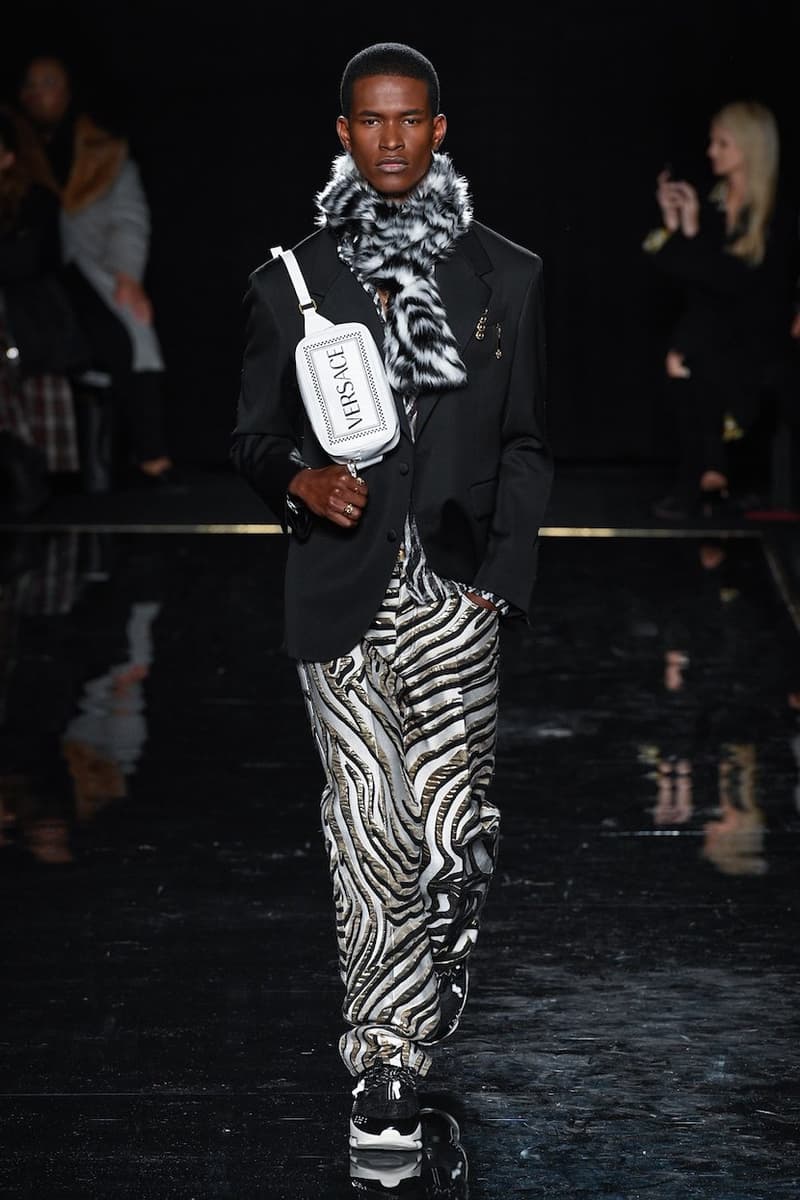versace last show pre-fall 2019 runway looks