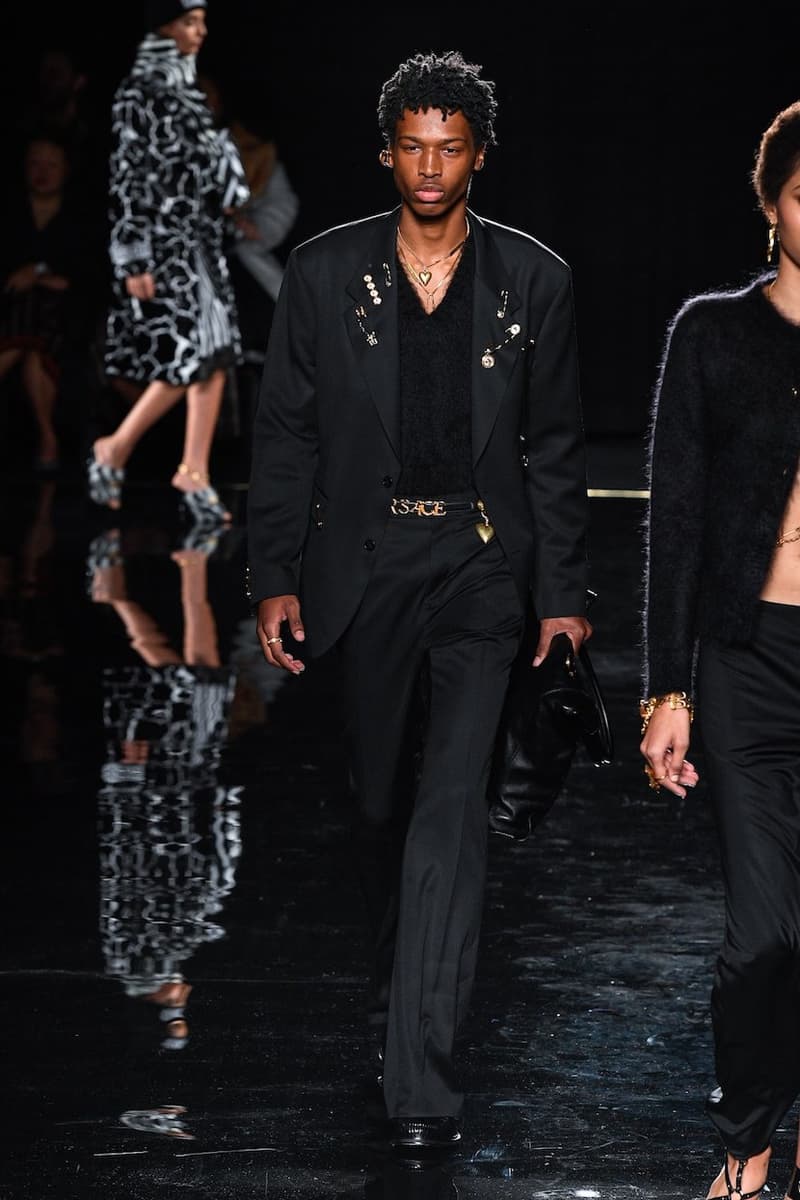 versace last show pre-fall 2019 runway looks