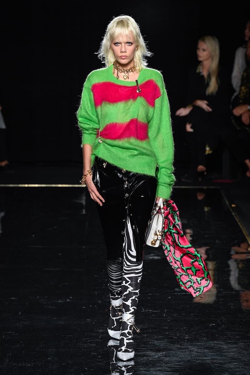versace last show pre-fall 2019 runway looks