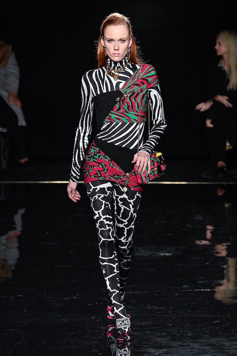 versace last show pre-fall 2019 runway looks