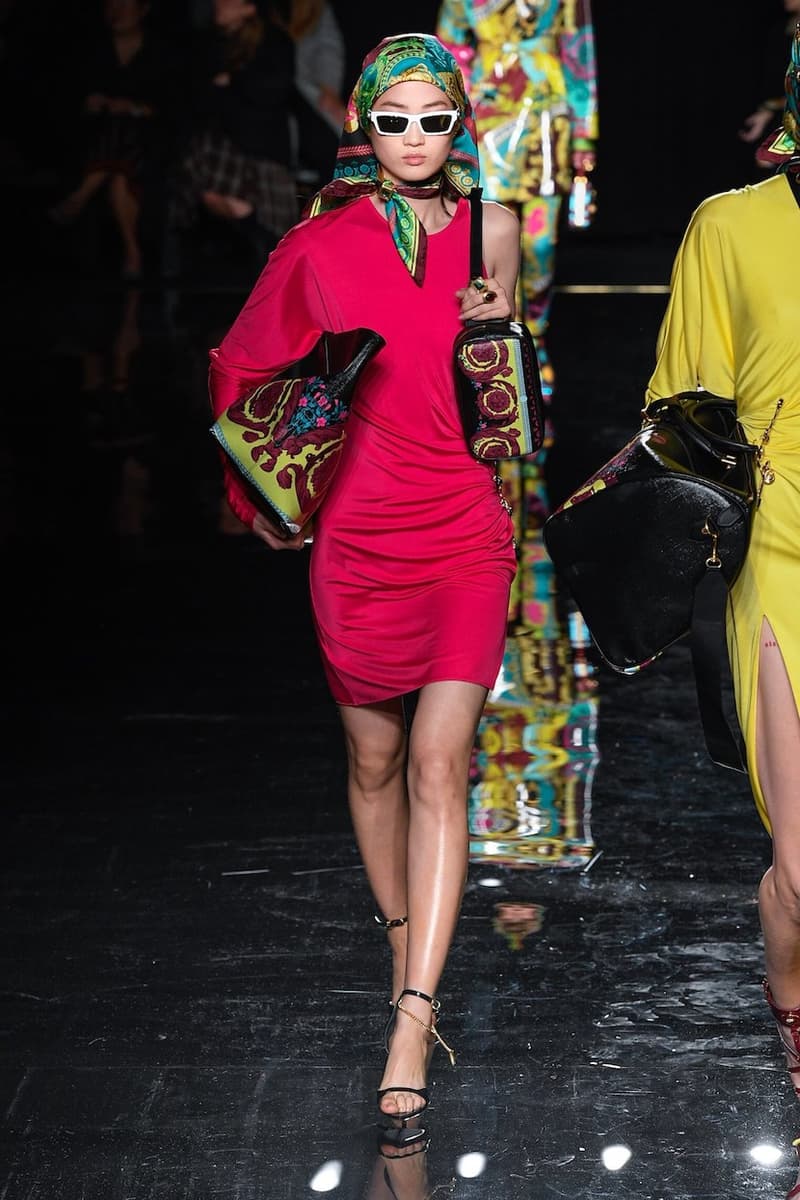 versace last show pre-fall 2019 runway looks