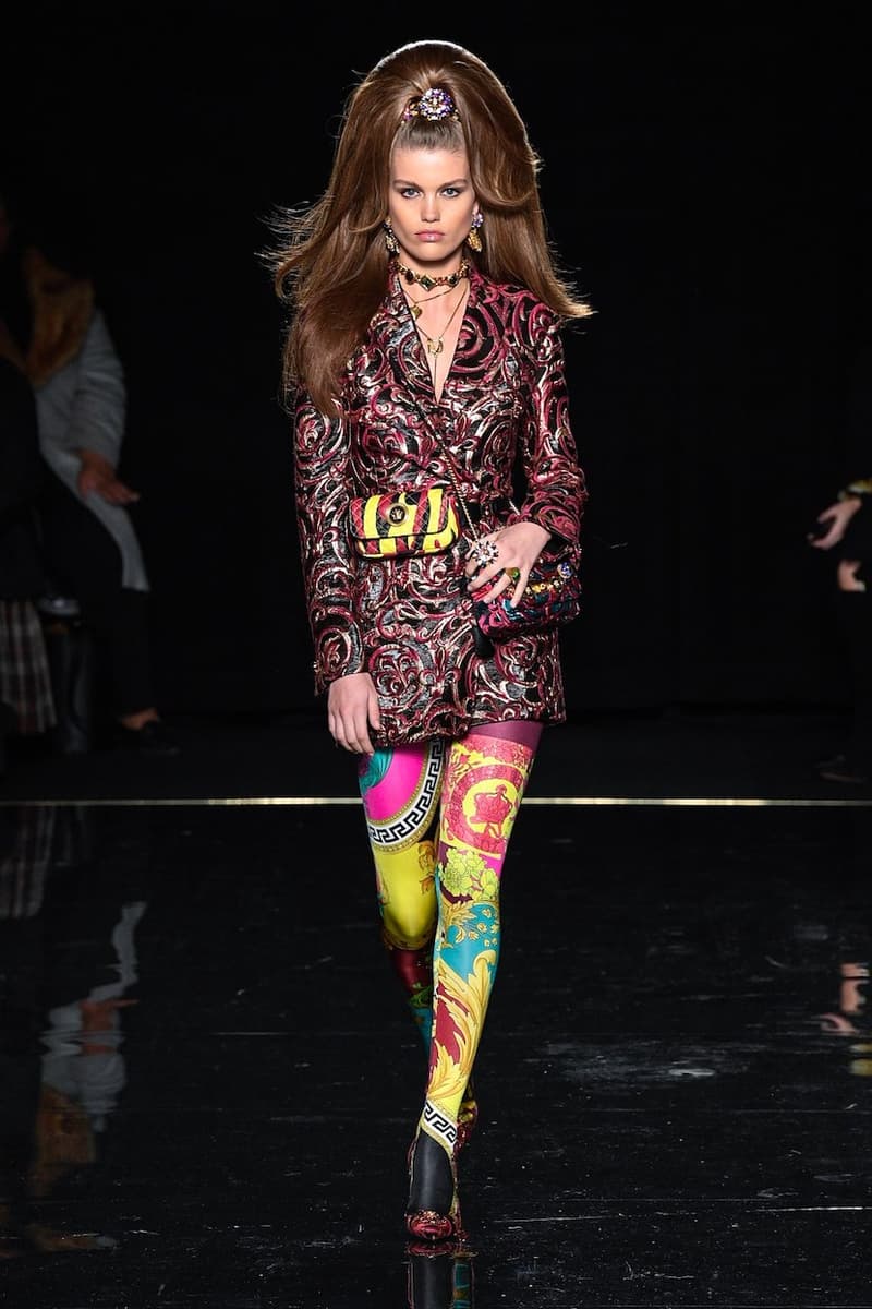 versace last show pre-fall 2019 runway looks