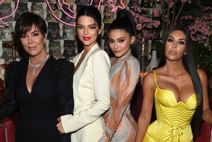 Kardashian 家族聖誕卡溫馨出籠！但為何缺了 Kendall 的身影？
